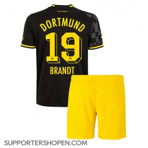 Borussia Dortmund Julian Brandt #19 Bortatröja Barn 2022-23 Kortärmad (+ korta byxor)